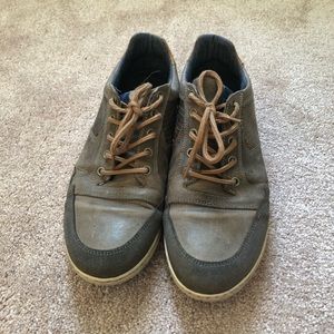 Casual Men’s Oxford Shoes
